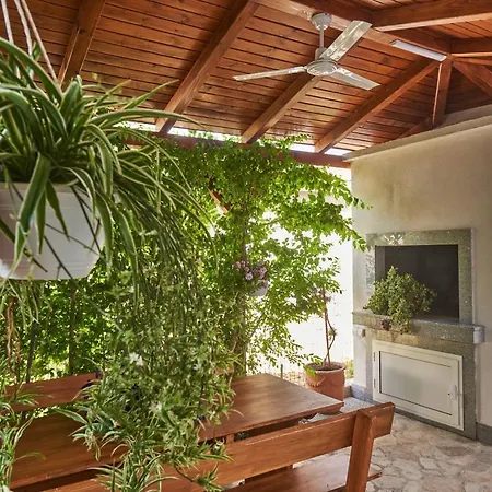 Barbara-kastela With Heated Pool Apartament Kaštela