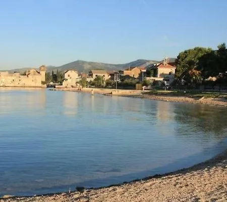 Barbara-kastela With Heated Pool * Каштела