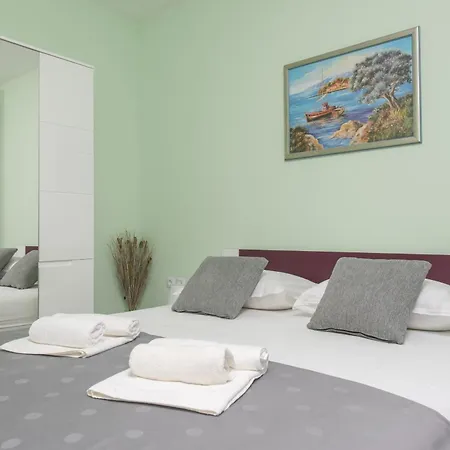Barbara-kastela With Heated Pool