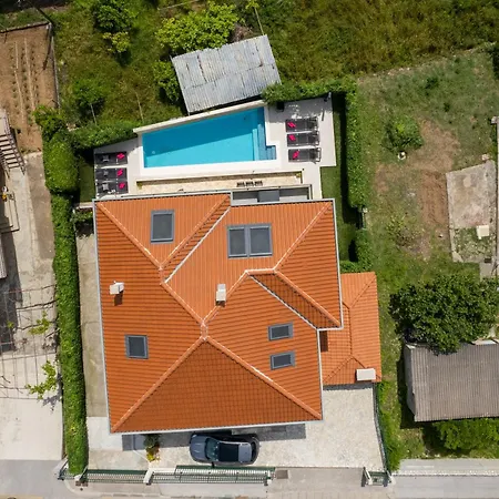 Apartment Barbara-kastela With Heated Pool *