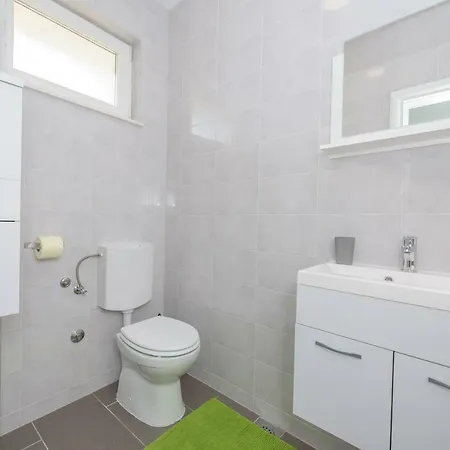 Barbara-kastela With Heated Pool Apartment Kastela